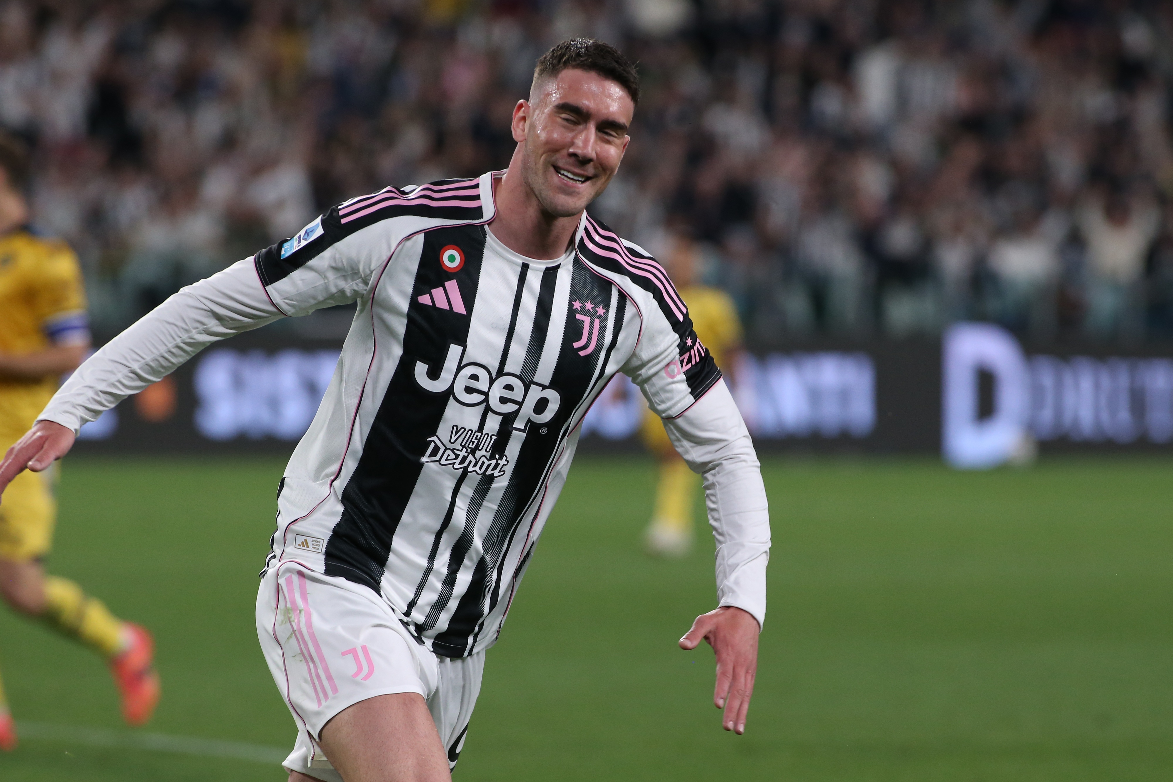 佩杜拉:AC米兰决定全力追逐博尼法斯,但弗拉霍维奇情况仍需关注