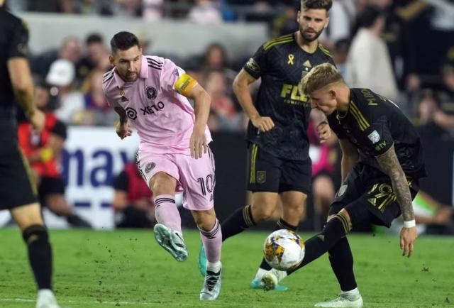 半岛体育入口-捧北美联赛杯 进美国杯决赛 梅西现在想成三冠王！